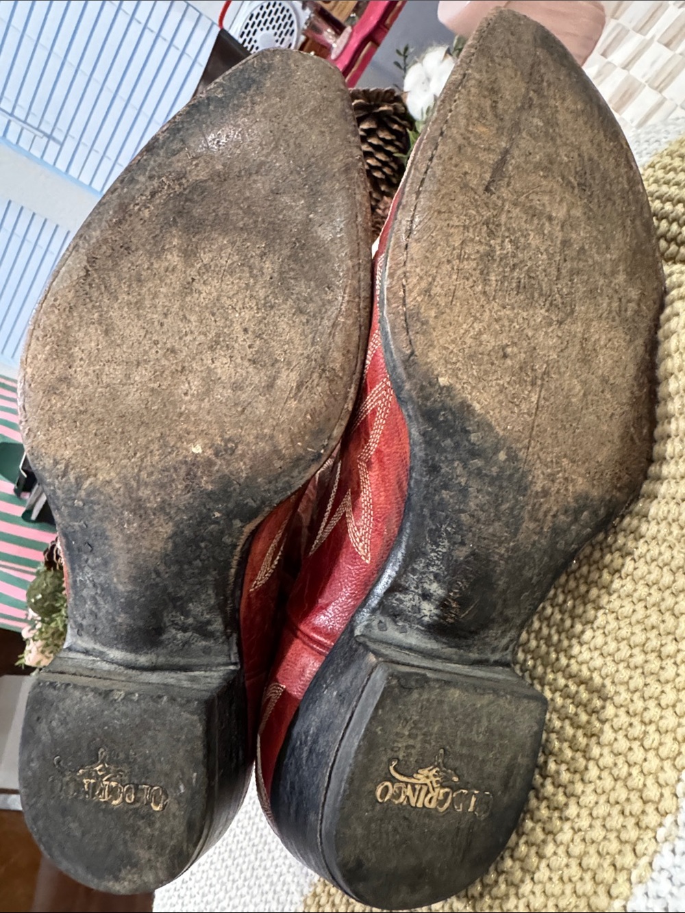Old Gringo Red Embroidered Western Cowboy Boots - Picture 2 of 3
